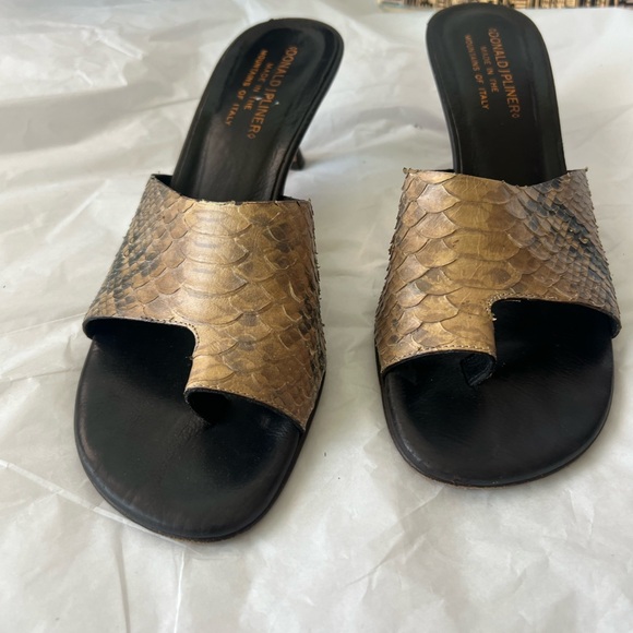 Donald J. Pliner Snake Skin Sandals - Picture 2 of 16